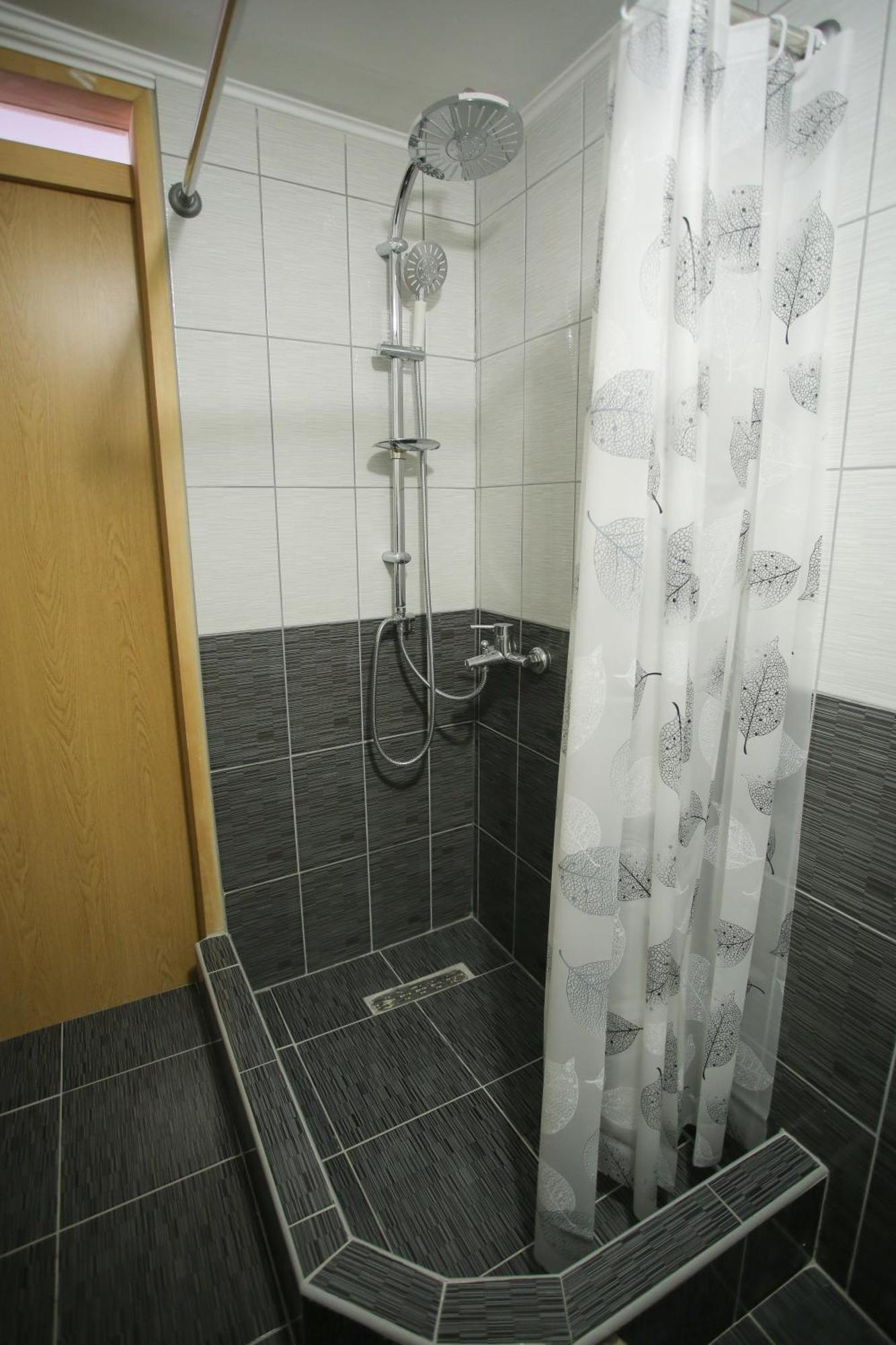 Guesthouse Adi Мостар Екстериор снимка