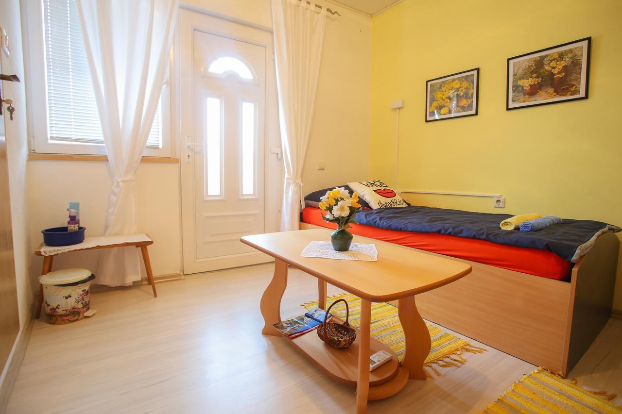 Guesthouse Adi Мостар Екстериор снимка