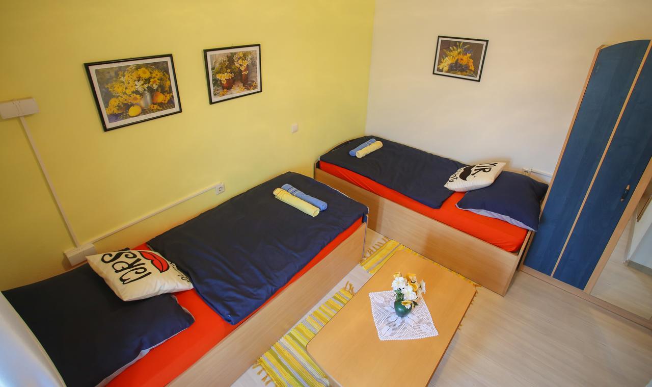 Guesthouse Adi Мостар Екстериор снимка
